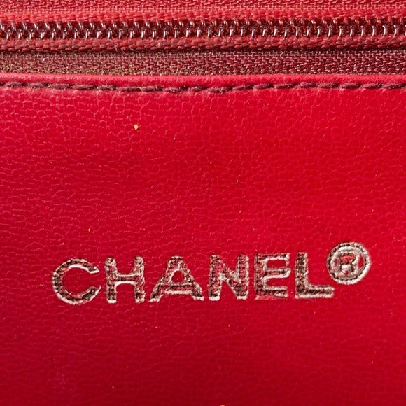 Chanel CC Red Flap Buckle Front Over Snap Quilted Lambskin Shoulder Purs…