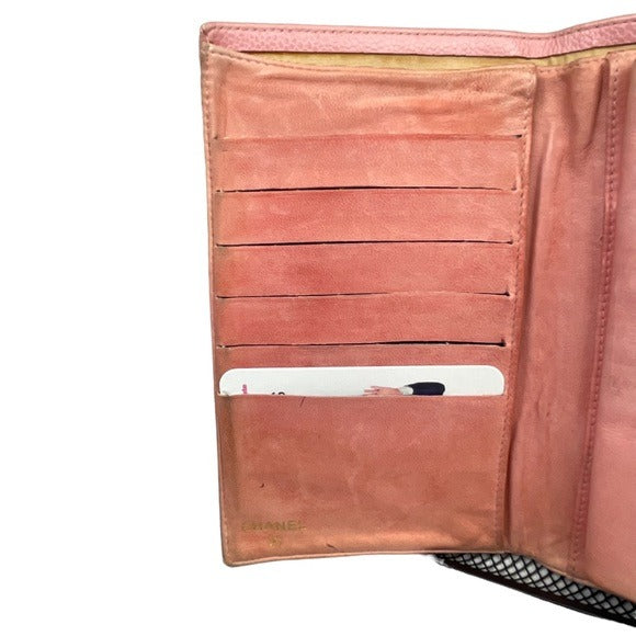 Chanel CC Caviar Pink Leather Classic Long Snap Wallet Kiss-Lock Coin Card Cash
