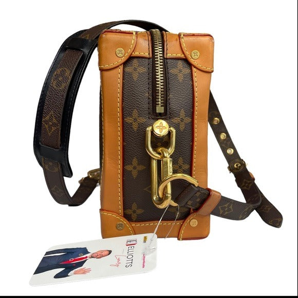 Louis Vuitton Limited 2019 Soft Trunk Heavy Duty Chain Dual Zip 18”-25” Strap