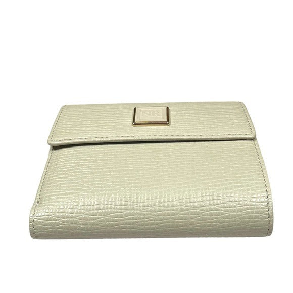 Nina Ricci Leather Kiss-Lock Compact Tri-Fold Wallet Gold-Tone Snappy Wallet