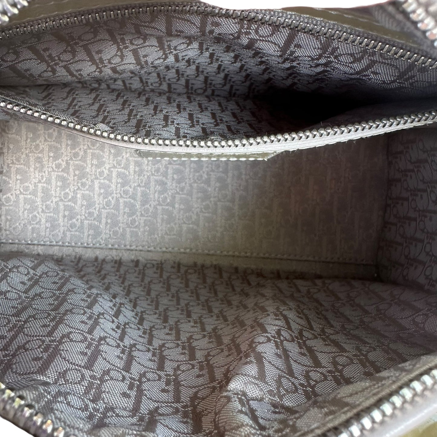 Christian Dior Lady Green Pearl Silver Cannage Patent Leather Zip Two-Way Purse