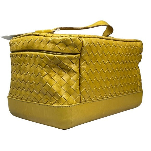 Bottega Veneta Woven Lime Cosmetic Travel Top Handle Mirrored Leather Trunk Bag