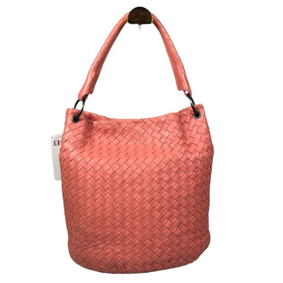 Bottega Veneta Pink π Woven Leather Bucket Hobo Style Oval Base Shoulder Purse