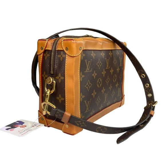 Louis Vuitton Limited 2019 Soft Trunk Heavy Duty Chain Dual Zip 18”-25” Strap