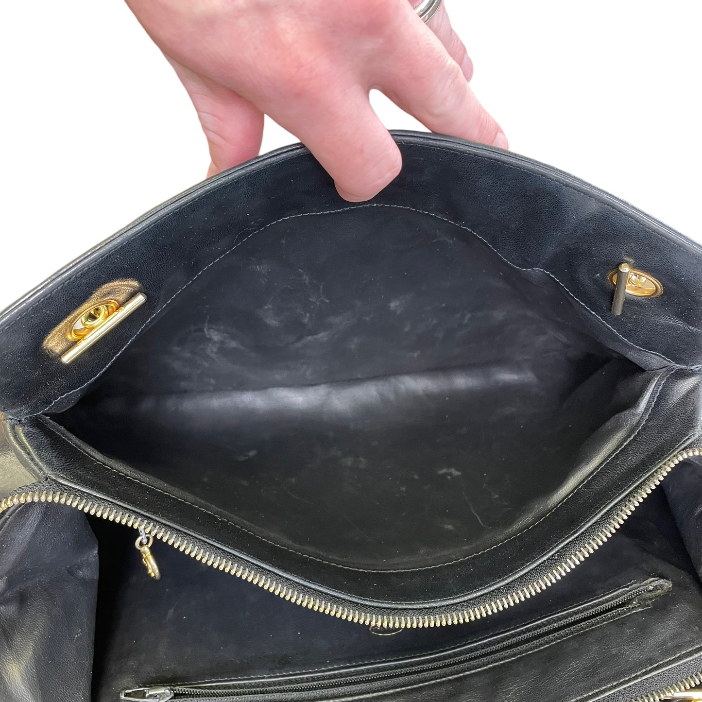 Chanel CC 24K Gold Plated Hardware Quilted Lambskin Matelasse Chain Shoulder Purse