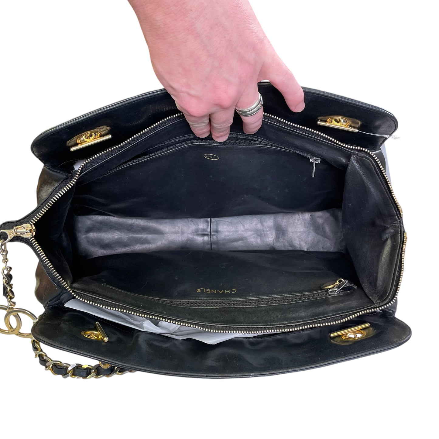 Chanel CC 24K Gold Plated Hardware Quilted Lambskin Matelasse Chain Shoulder Purse