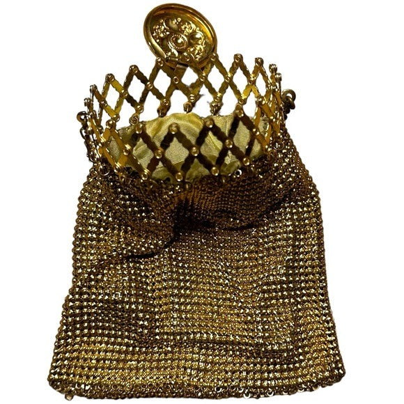 Whiting Davis Gold Expandable Metal Round Push Lock Closure Mini Clutch Purse