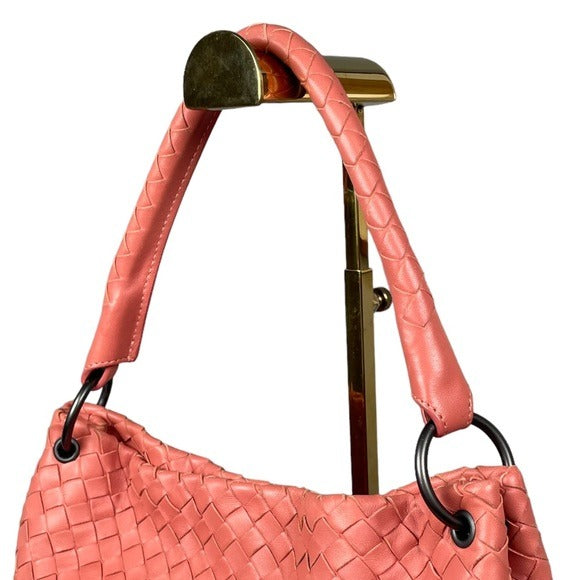 Bottega Veneta Pink π Woven Leather Bucket Hobo Style Oval Base Shoulder Purse