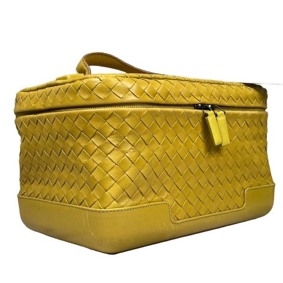 Bottega Veneta Woven Lime Cosmetic Travel Top Handle Mirrored Leather Trunk Bag