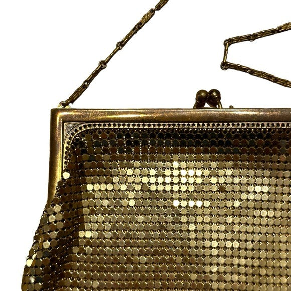 Whiting & Davis Gold Mini Metal Mesh Frame Kiss-Lock Purse Clutch Wristlet