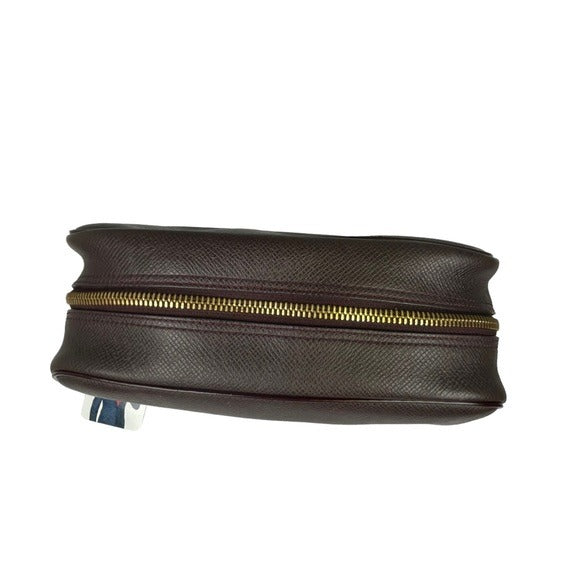 Louis Vuitton Merlot Taiga Leather Zippy Cosmetic Toiletry Bag 9.5”