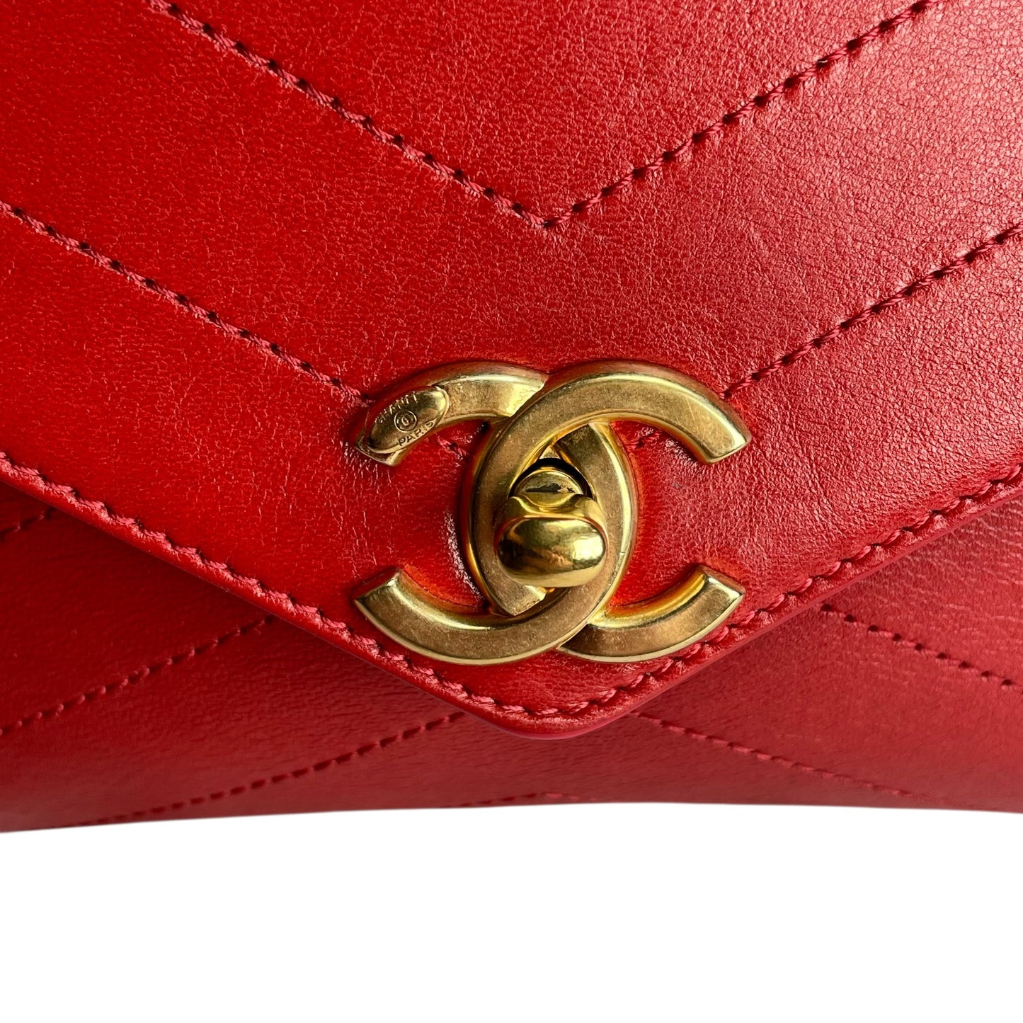 Chanel Paris–Seoul Chevron Envelope Leather Flap Bag – Red – Medium