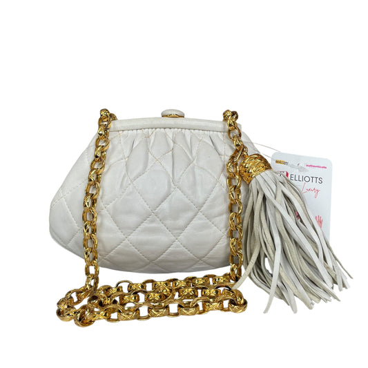 Chanel CC Mini Kiss-Lock Shoulder Bum GHW Removable Chain Strap Make-up Purse 7"