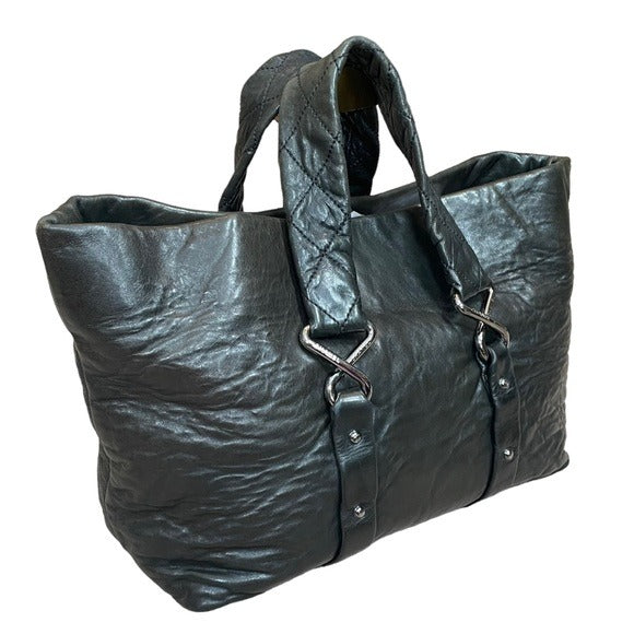 Chanel CC Turn Lock Presse Jumbo Quilted Lambskin Neverfull Black Leather Bag