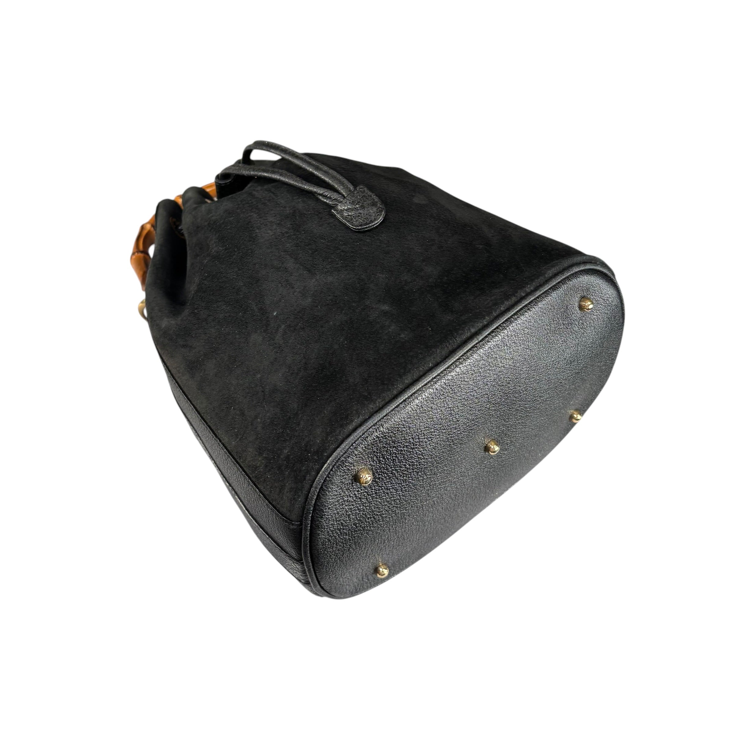 バッグ GUCCI Tom Ford Suede Leather Bucket Bag Gucci Bamboo Black Leather Suede Bucket Shoulder Bag – Elliott's