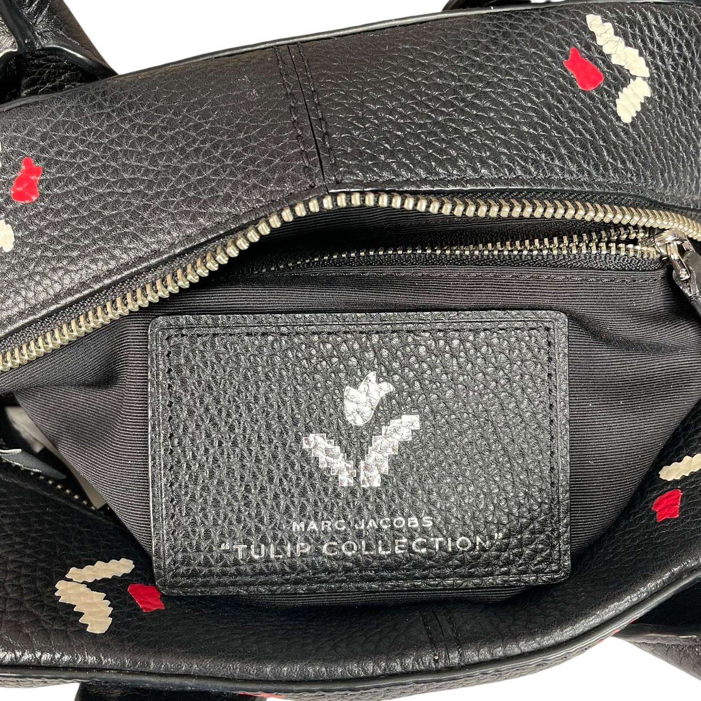 Marc Jacobs New York Tullip Collection Leather Beaded 2-Way SHW Zip Purse