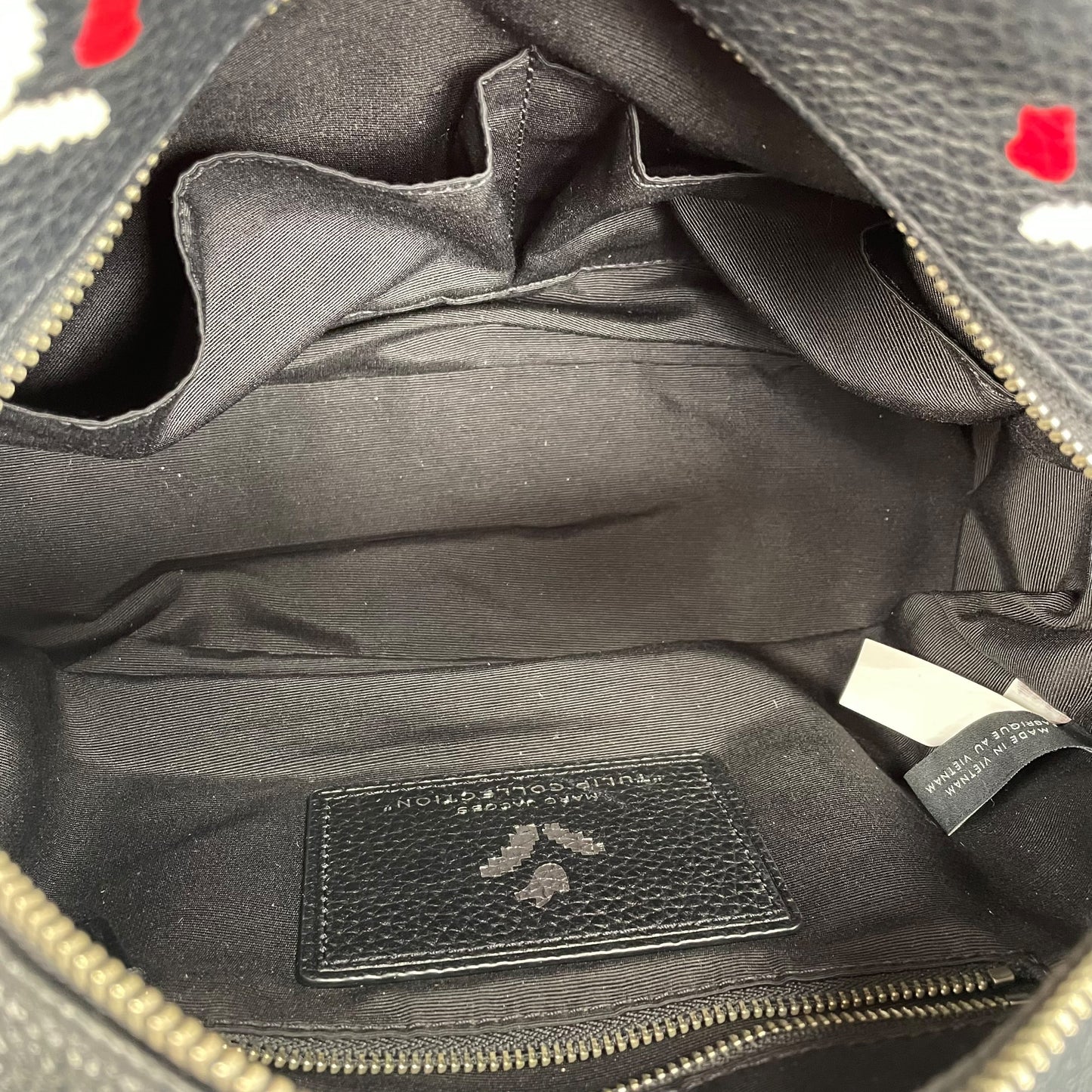 Marc Jacobs New York Tullip Collection Leather Beaded 2-Way SHW Zip Purse