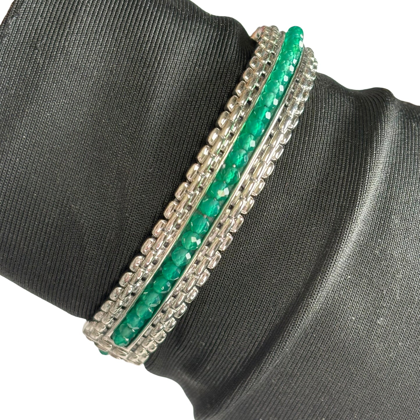 JAI by John Hardy Sterling 925 Green Gemstone Hinged Bangle 6.75”