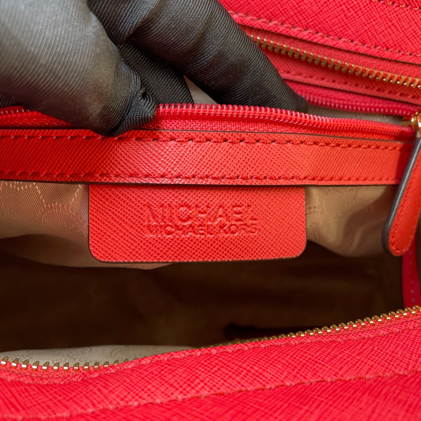 Michael Kors Selma Medium Satchel Pink Saffiano Leather Gold HW Crossbody Purse