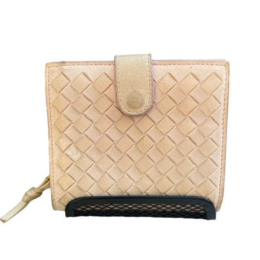 Bottega Veneta Pink Cream Cash Card Zip Coin Woven Bi Fold Snap Wallet