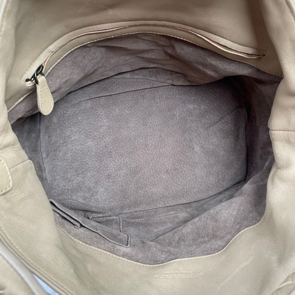 Bottega Veneta Creme Leather Woven Corner Accent Shoulder Bucket Hobo Purse Bag