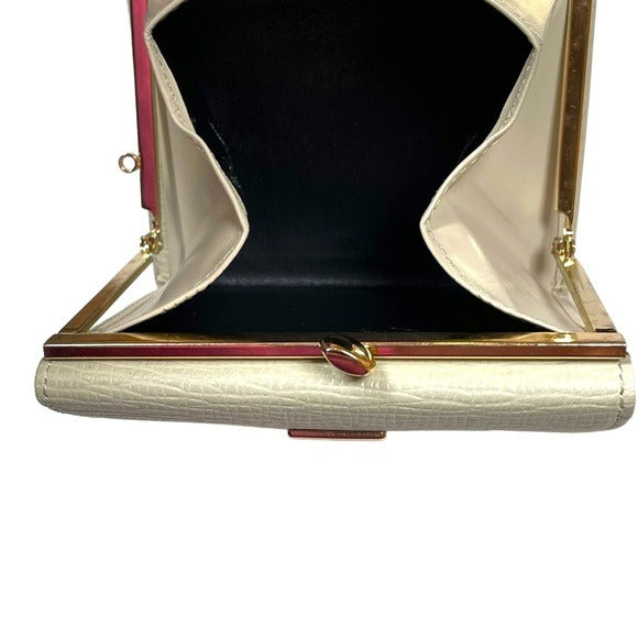 Nina Ricci Leather Kiss-Lock Compact Tri-Fold Wallet Gold-Tone Snappy Wallet